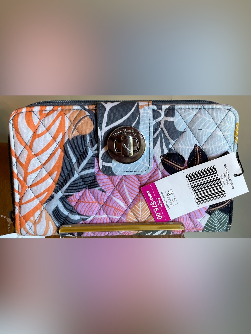 Vera Bradley Palm Floral Quilted Wallet in Pastel. Turnlock Closure, RFID, NWT